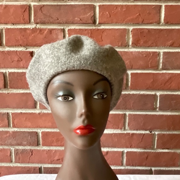 •14th & Union Grey Wool Beret Unisex O/S NWOT - Picture 3 of 9